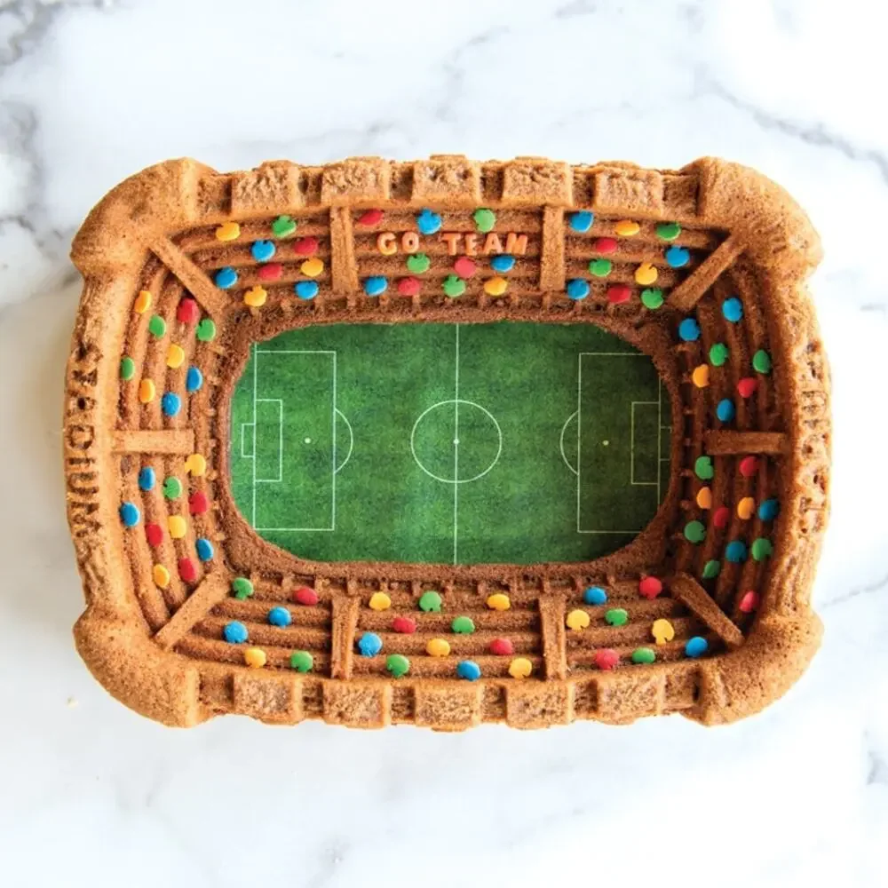Nordic‎ Ware Cast Aluminum Stadium Bundt Cake Pan NEW Mold